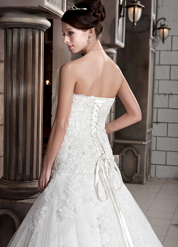 Slim A-line Ivory Beading Lace Satin Wedding Dress - Milanoo.com