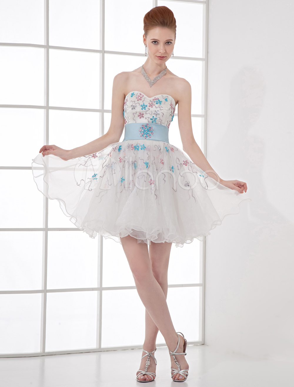 A-line White Tulle Rhinestone Sweetheart Short Trendy ...