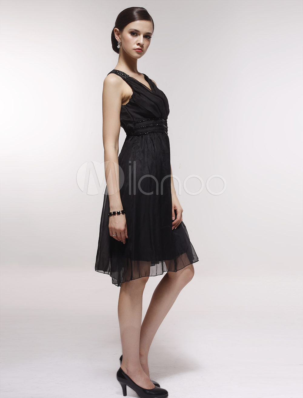 Pretty White Satin Gauze V-neck Knee-length Graduation Dress - Milanoo.com