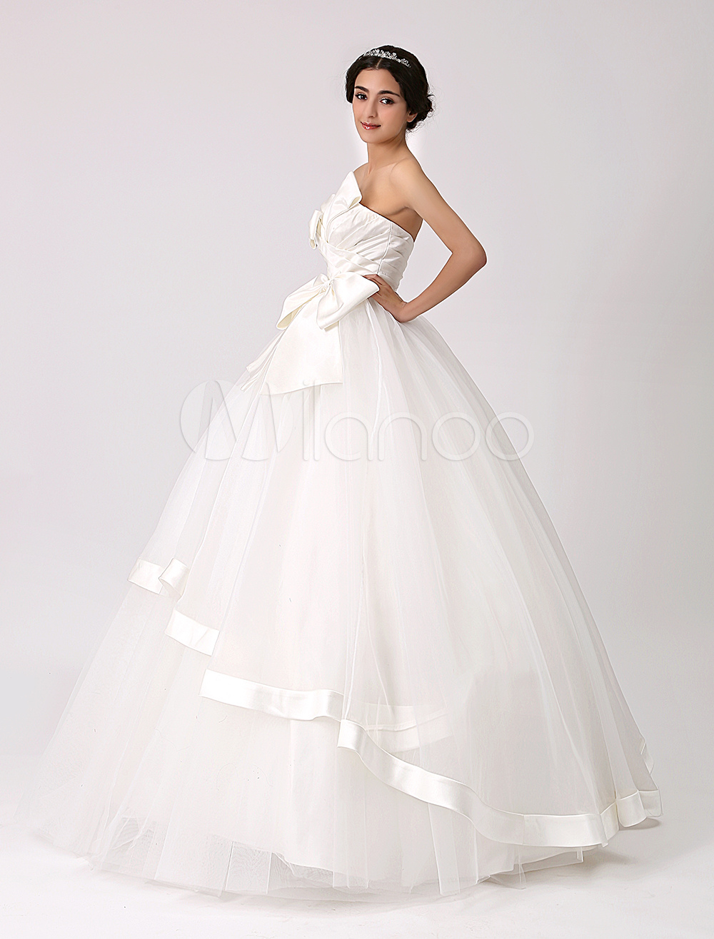 strapless-a-line-organza-wedding-dress-with-dramatic-bow-milanoo-milanoo