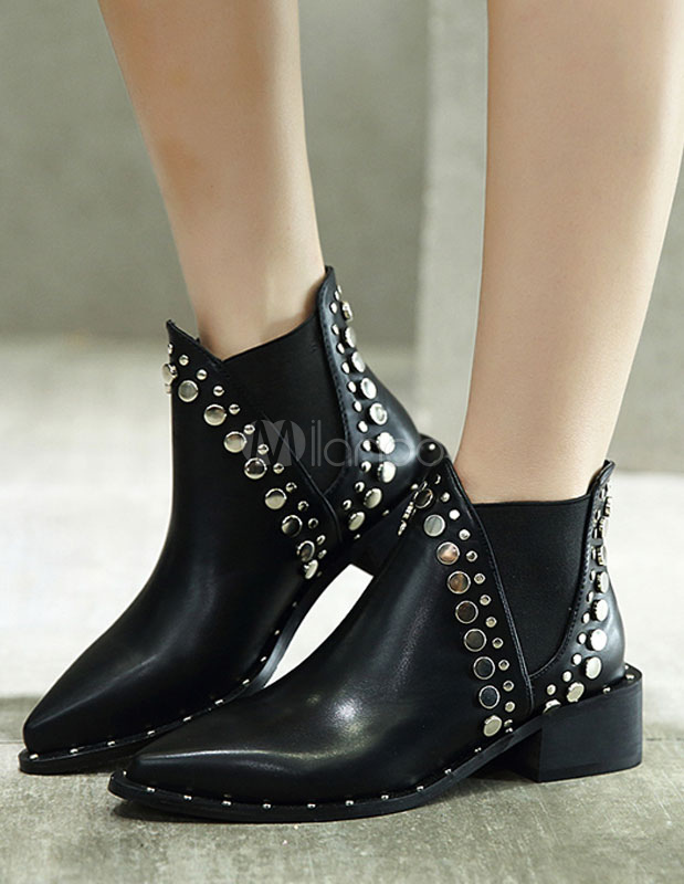 block heel pointed toe booties