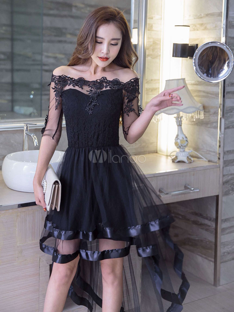 vestidos com tule por cima