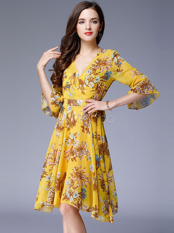 v neck print bell sleeve skater dress