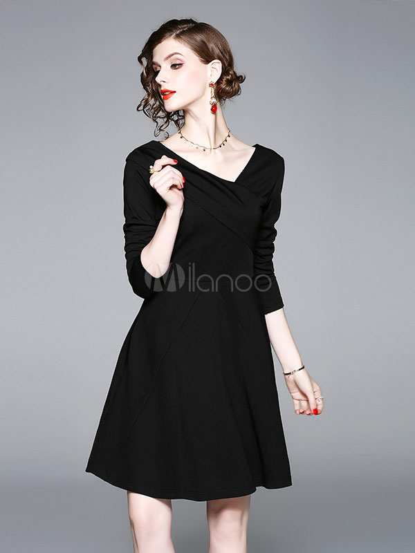 Petite robe noire à manches longues et à manches longues Robe milongue