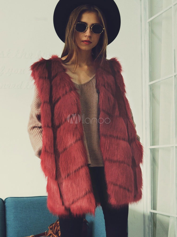 sleeveless fluffy jacket