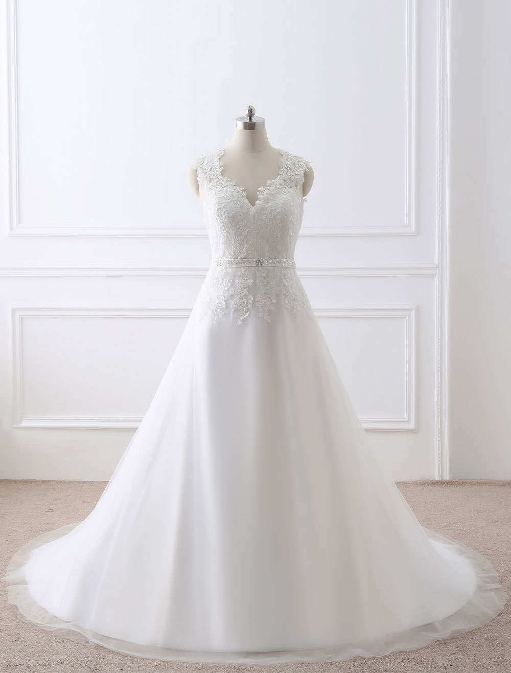queen anne wedding gown