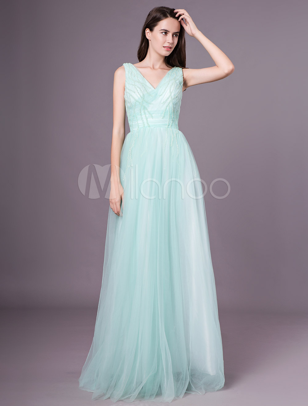 Robes de bal longues vert menthe tulle col en V sans manches robe de