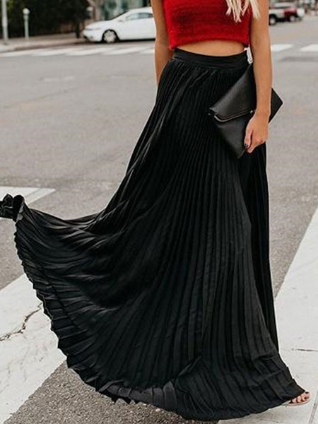 black long pleated skirt