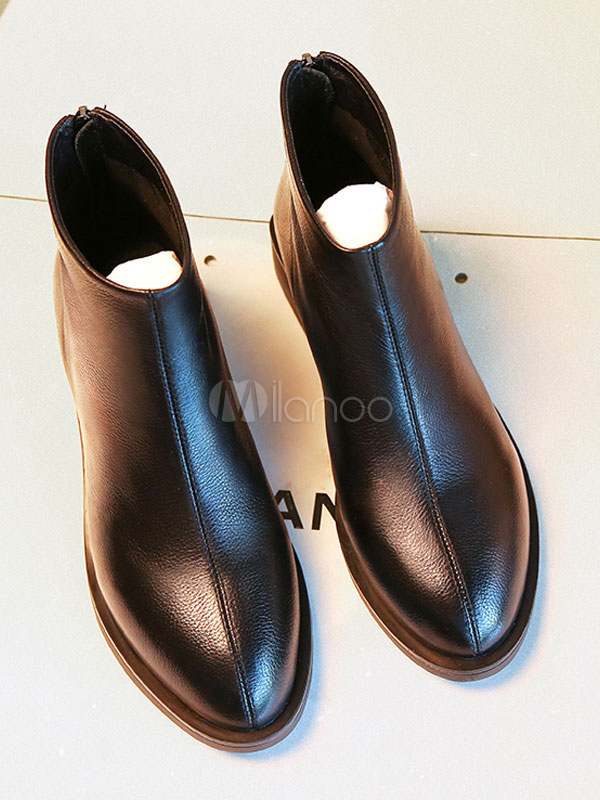 round toe block heel ankle boots