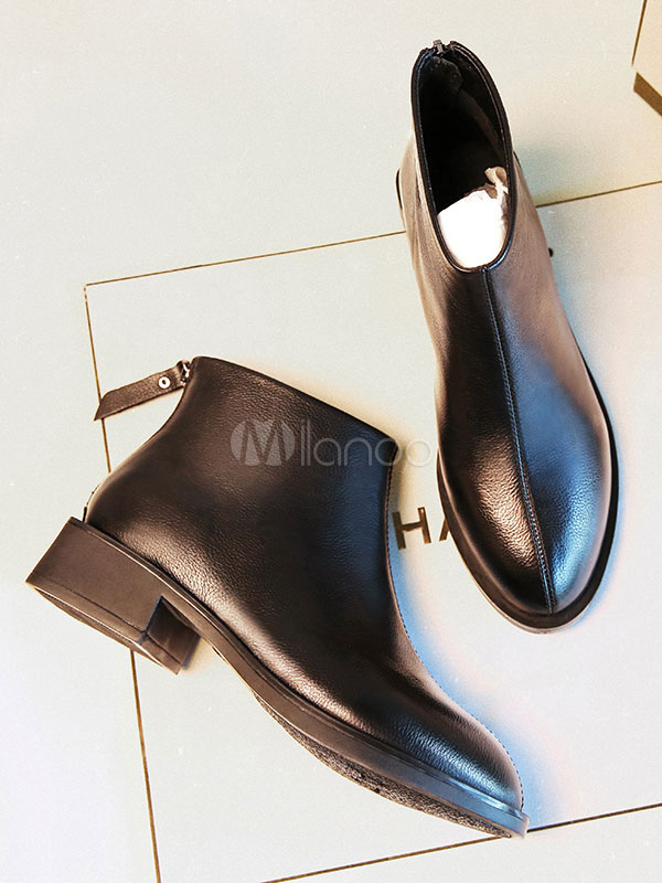 round toe block heel ankle boots