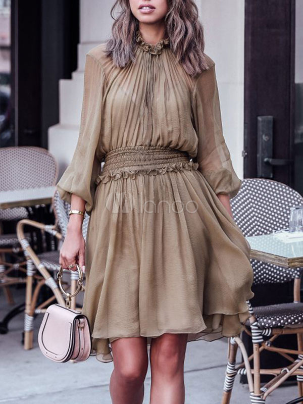 スケーターワンピース ショート ミニ ブラウン 長袖 スケータードレス ポエットスリーブ ポリエステル レディースワンピース プリーツ 特別なネックライン 無地 カジュアル レディースファッション 引き締めひも Milanoo Jp