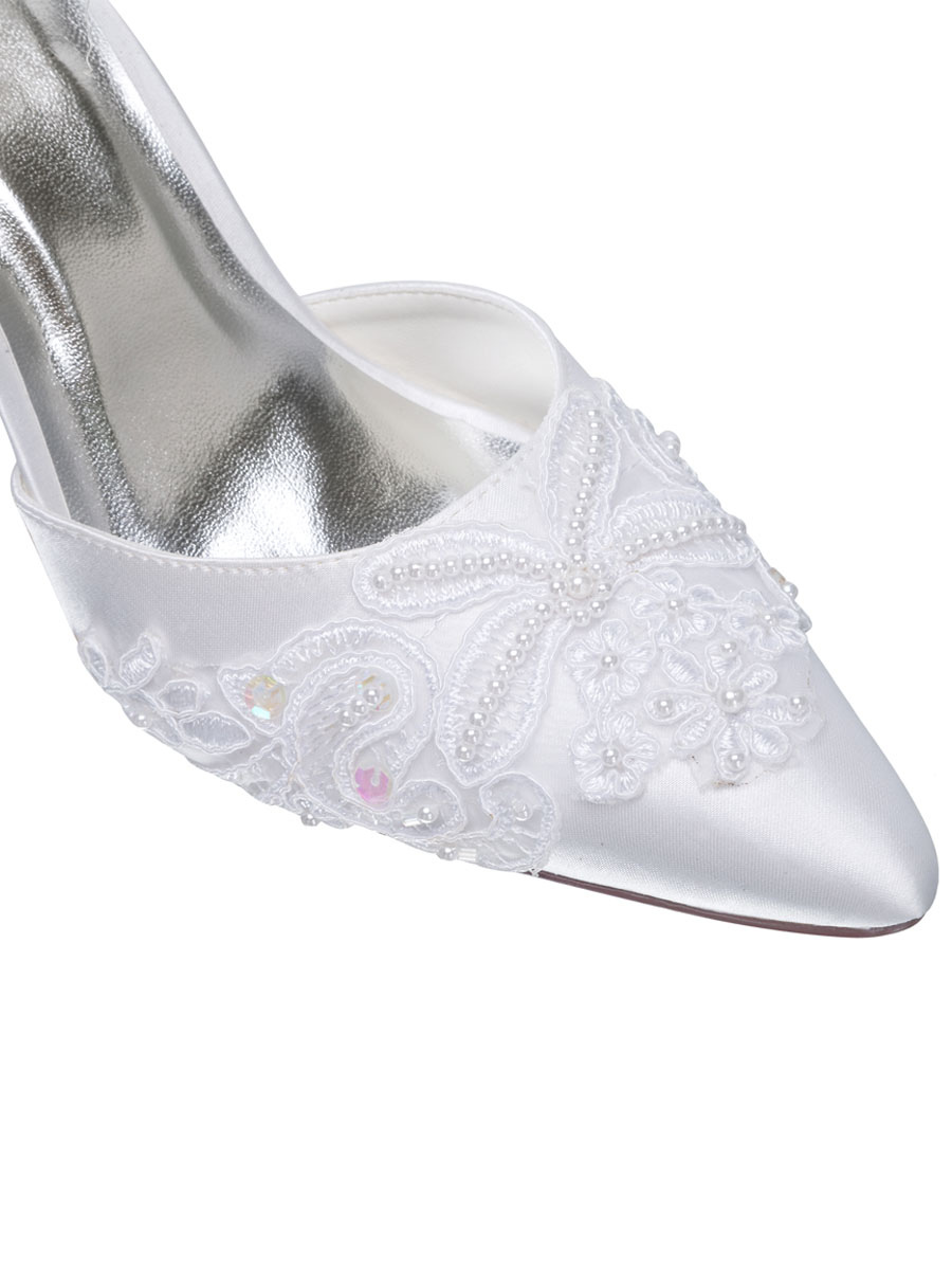 Chaussure mariage ivoire ou blanche en satin à bout rond talon 6 cm