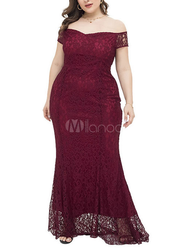 vermelho escuro vestido