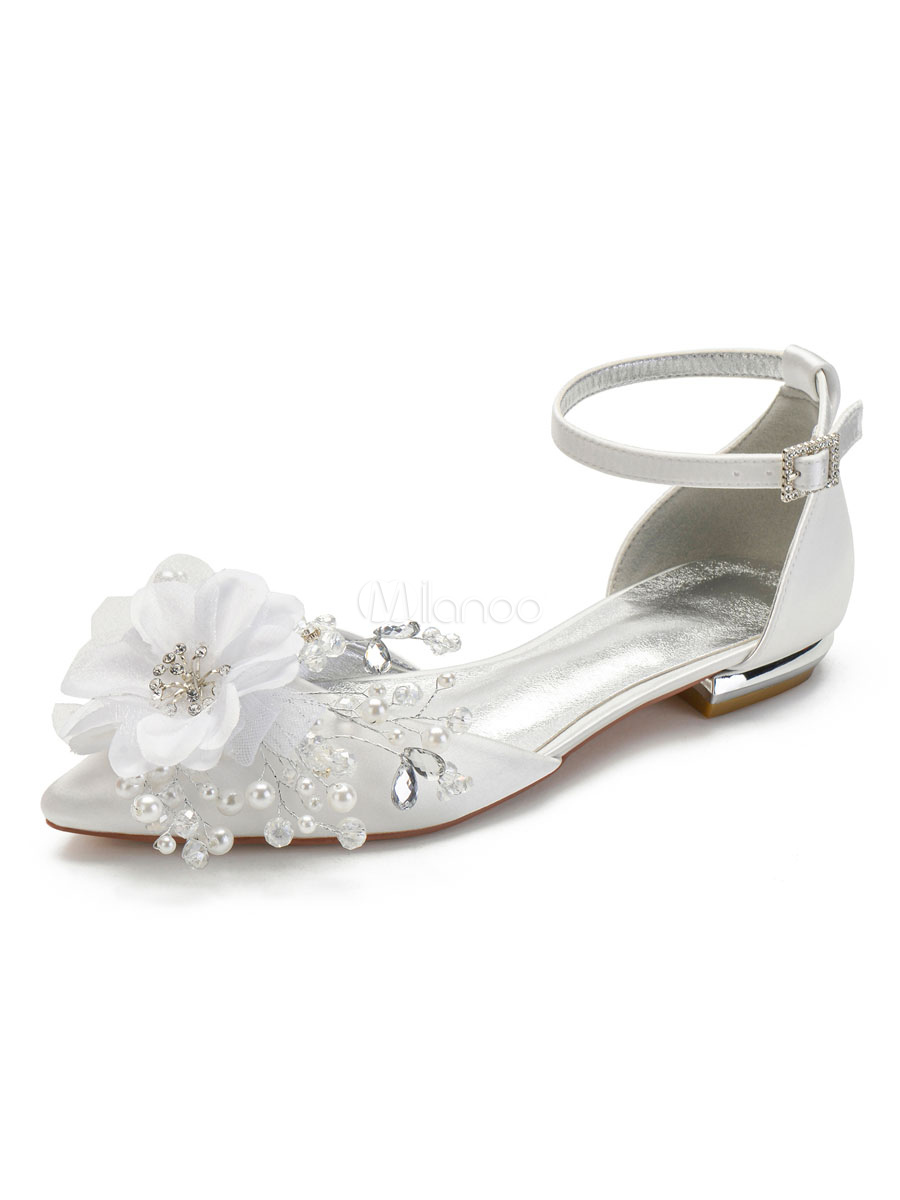 pointed bridal shoes