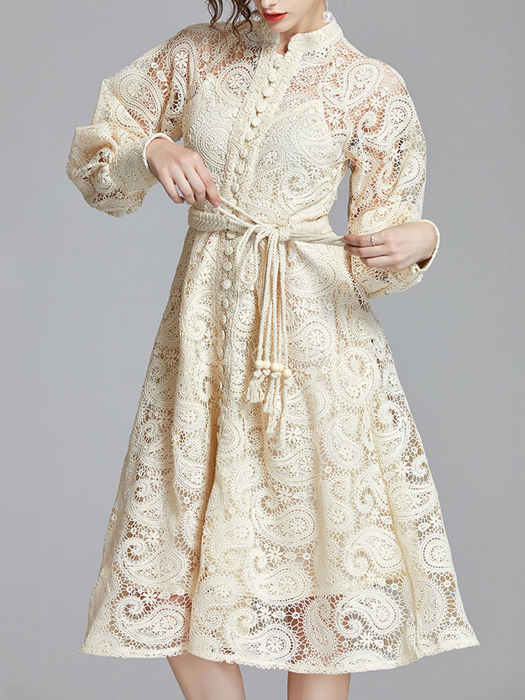 robe longue dentelle ecru