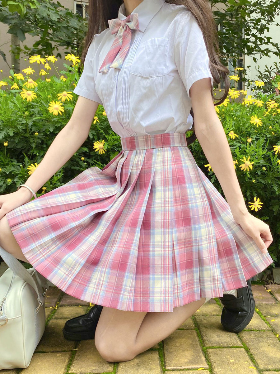 pink plaid outfit