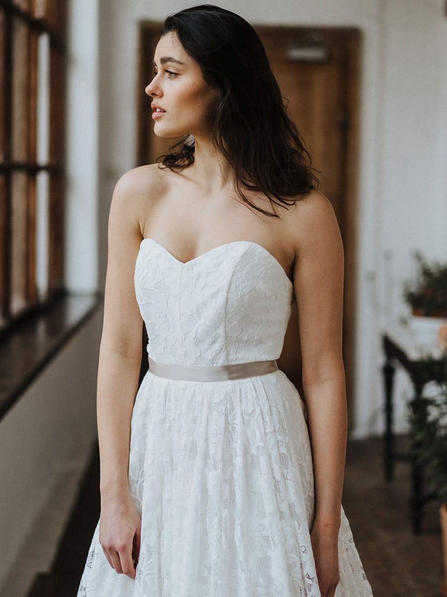 Wedding & Events Wedding Dresses | Simple Causal Wedding Dresses Lace Wedding Gowns Strapless A-Line Bridal Gowns - MN99165