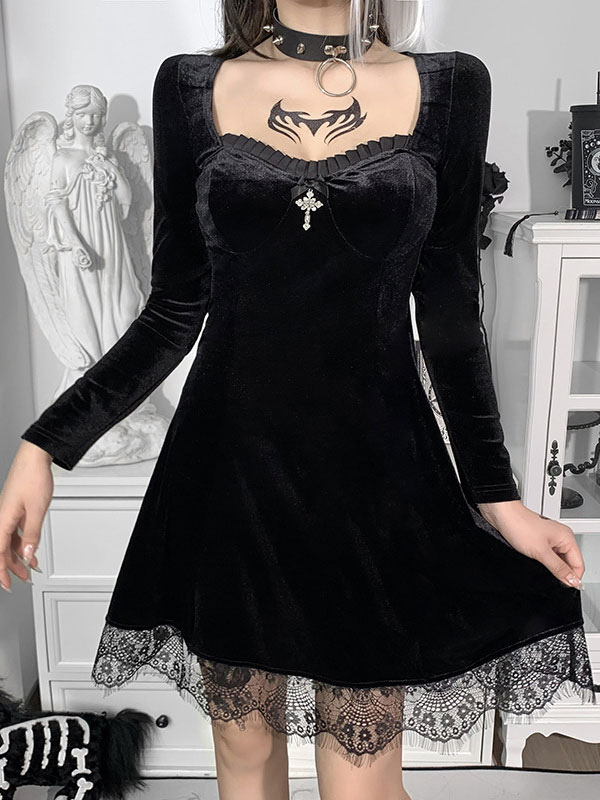 Vestido a media pierna de mujer Vestido gótico de poliéster de manga larga  con encaje de cuello corazón negro 