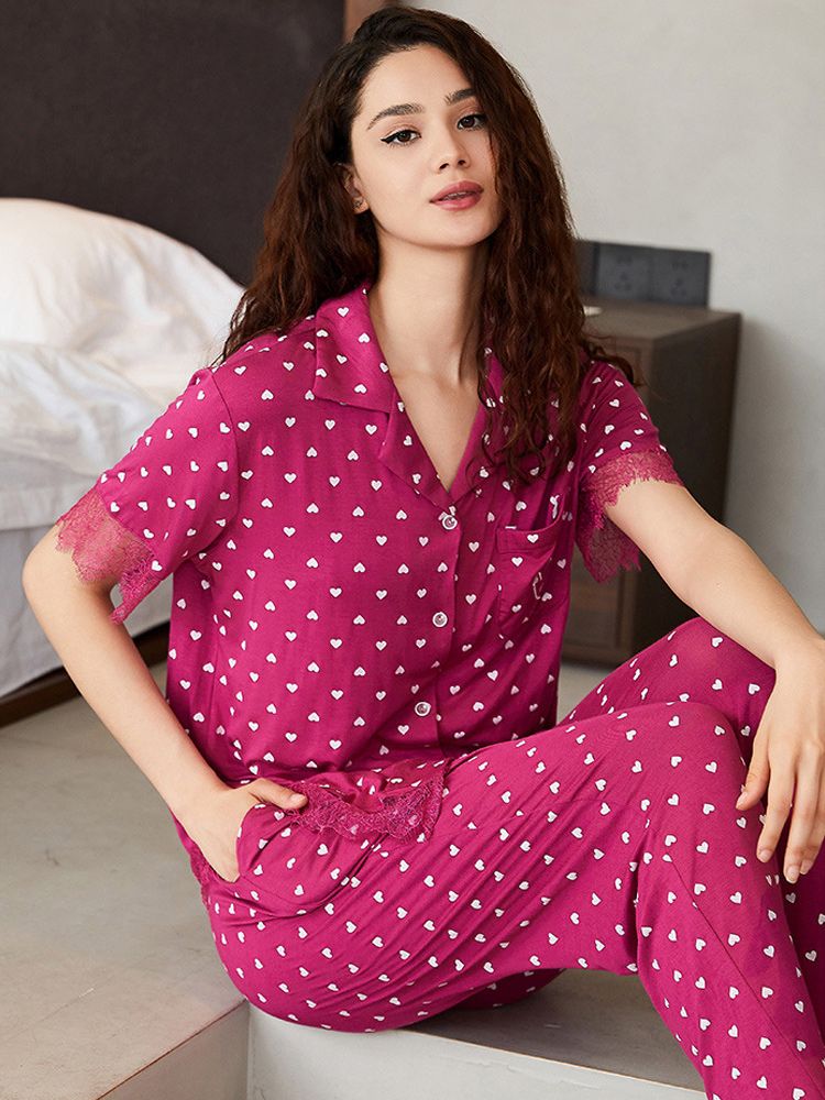 Vêtements De Maison Ensemble Pyjama Col rabattu Manches courtes Motif coeurs Polyester