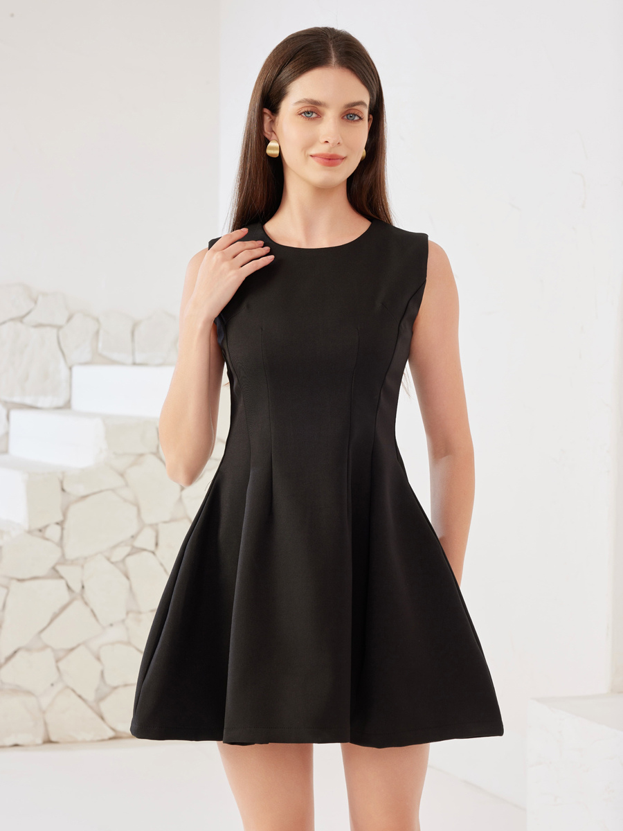 Petite robe noire sans manches pour femme mini robe trapèze d&#39;été 2025