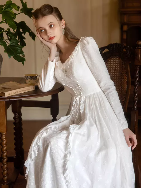 ホワイト 長袖 ウェディングドレス ハンドメイド アンティーク風