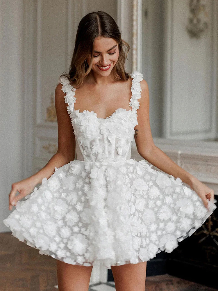 Robe de mariée courte décolleté en cœur sans manches robes de mariée courtes courtes