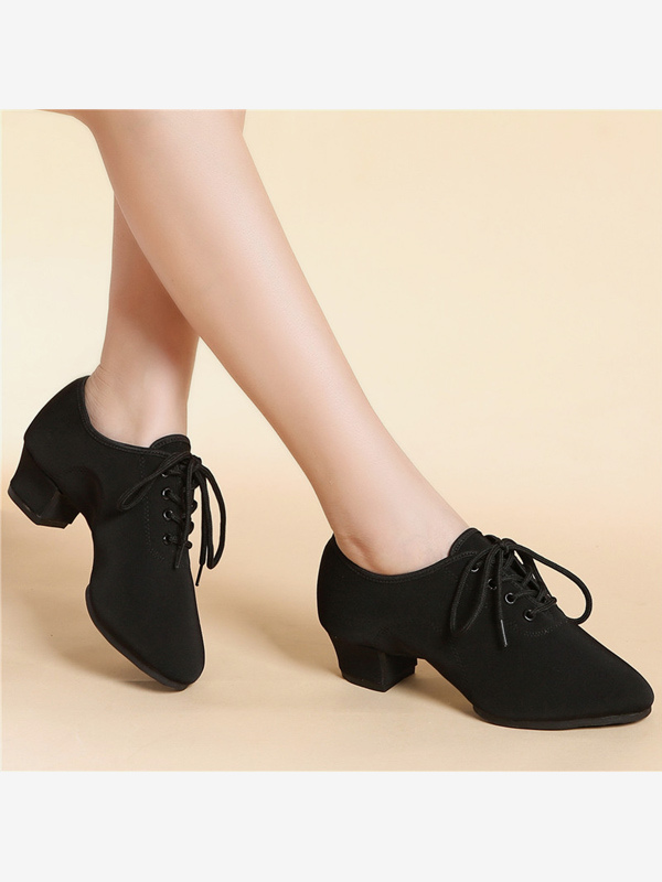 Chaussures de danse latine noires à bout fermé pour femmes