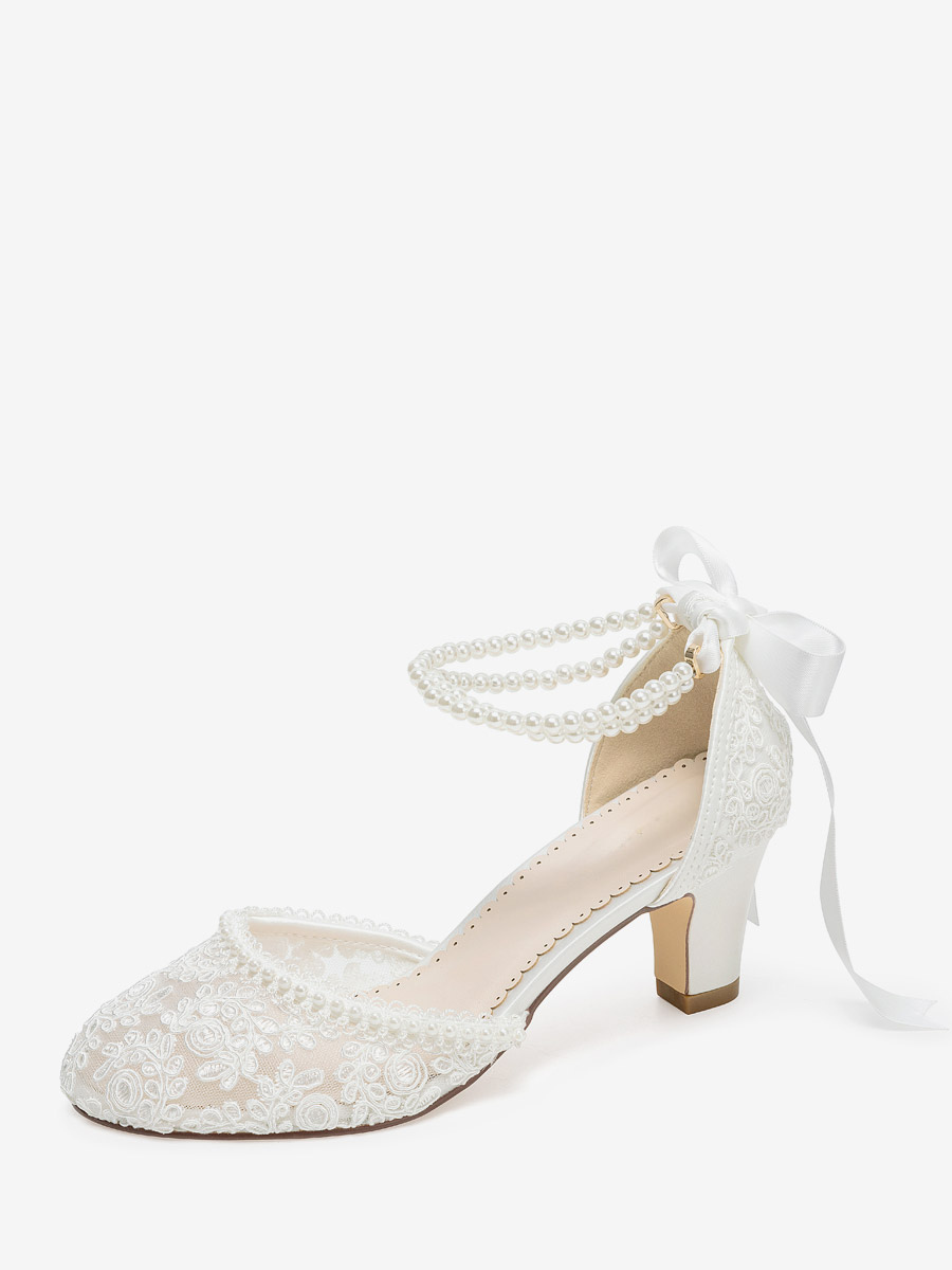 Chaussures de mariée en dentelle bout rond détails perles bride cheville