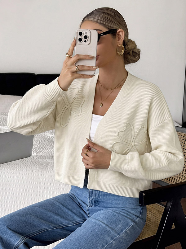Cardigan Damen Off White Strickpullover mit V-Ausschnitt Blumenmuster langen Ärmeln und kurzem Schnitt