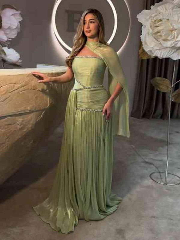 Abendkleid Etuikleid trägerlos aus Seide plissiert formelles Partykleid