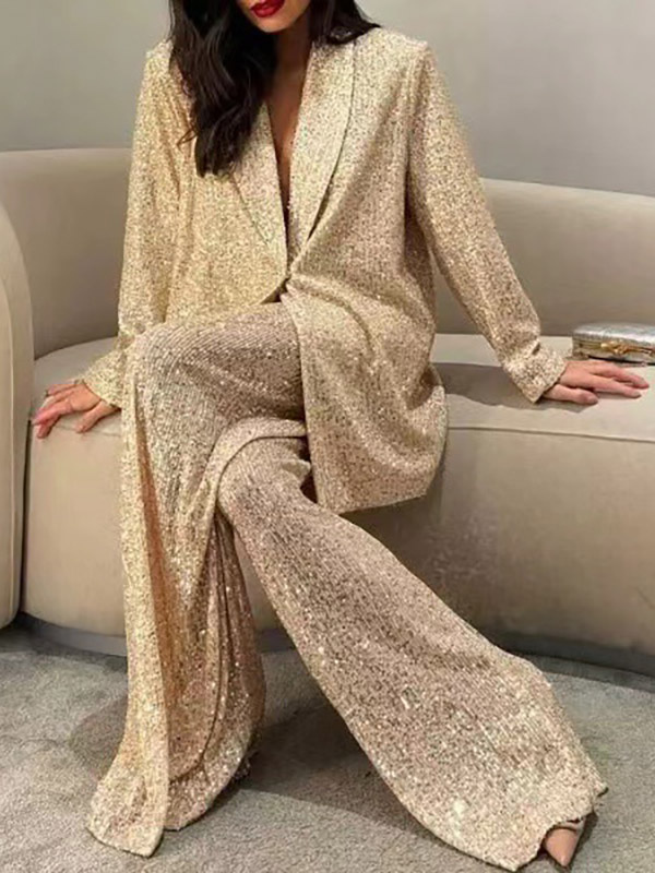 Ensemble deux pièces pour femme : blazer à sequins or clair et pantalon large tailleur-pantalon à paillettes idéal pour une soirée formelle.