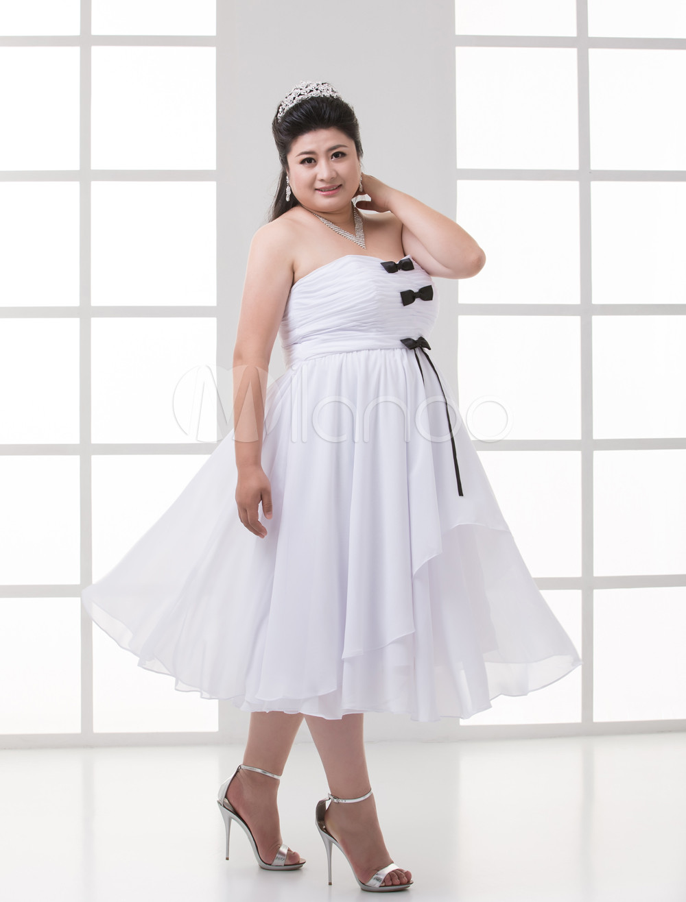 Empire Waist White Chiffon Bow Sweetheart Women's Plus Size Prom Dress