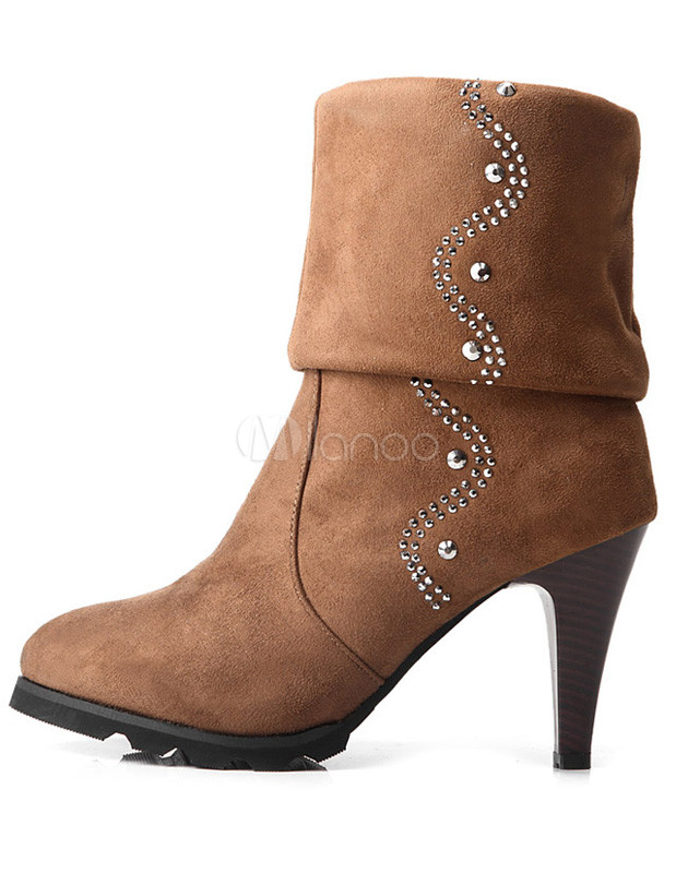 pointed closed toe chunky heel boots