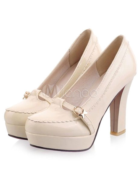 platform round toe pumps