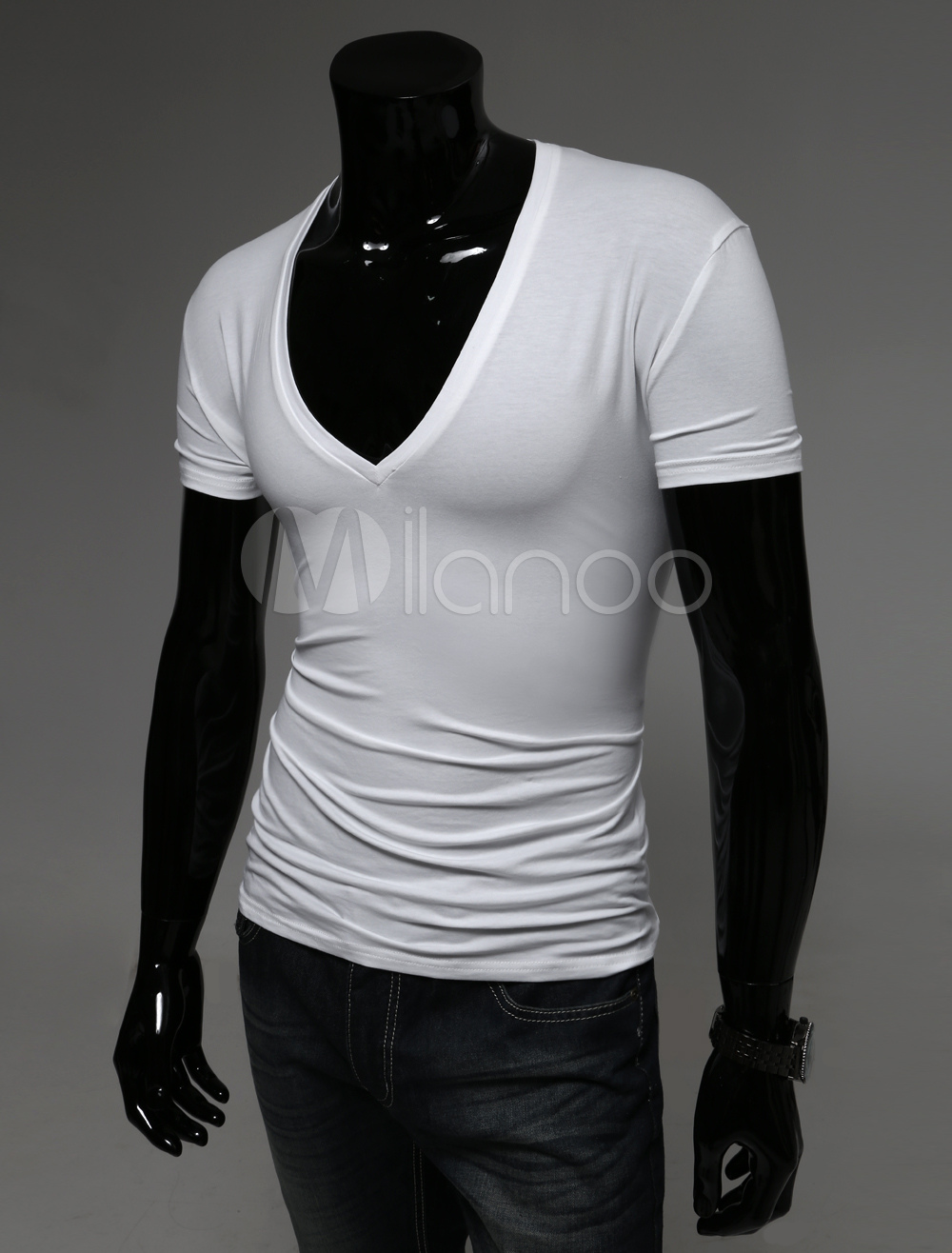 tee shirt moulant homme col v