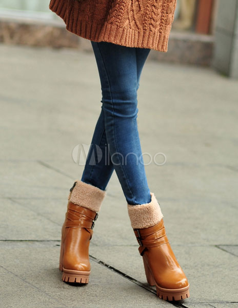 round toe chunky heel booties