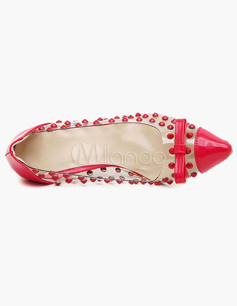 pointed toe studded pumps
