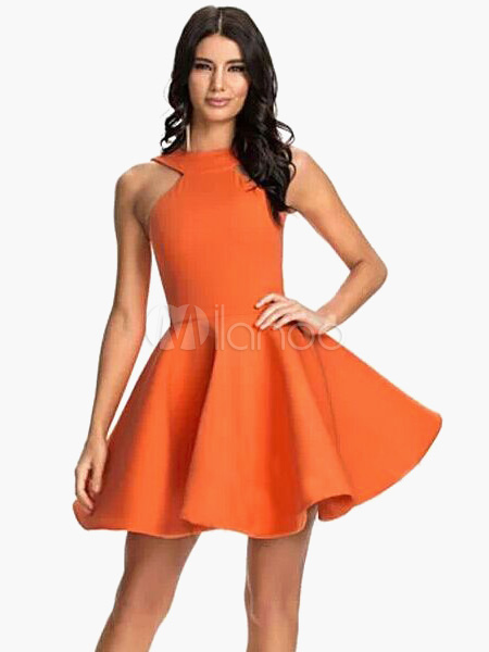 vestido laranja curto