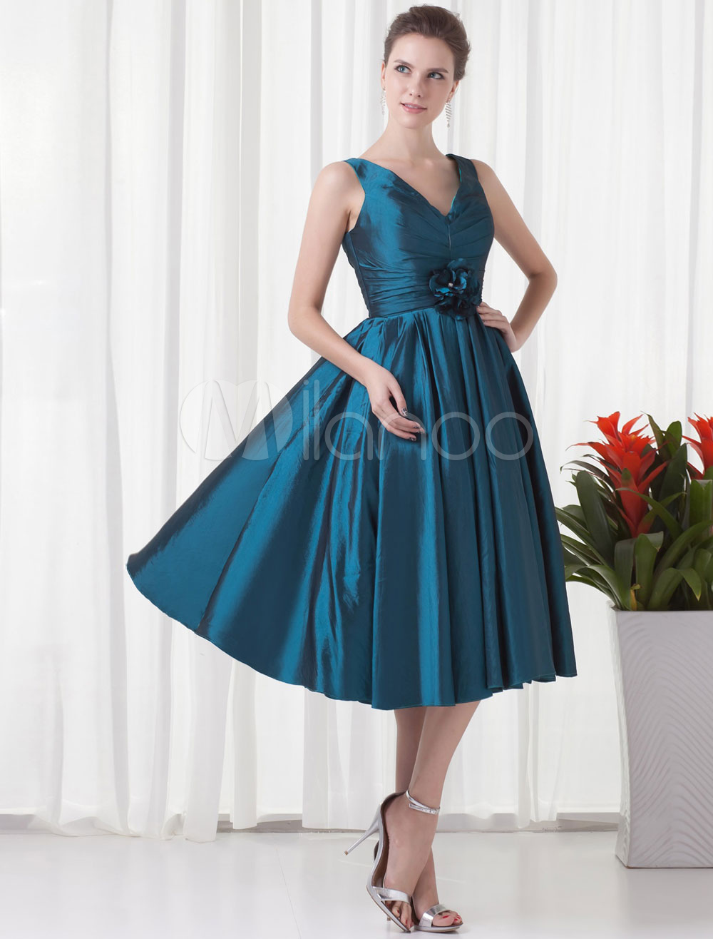 Ink Blue Bridesmaid Dress Taffeta A Line Party Dress Knee Length V Neck