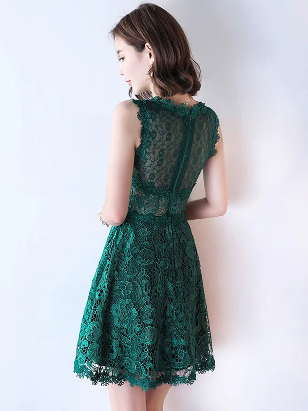 Buy > cocktail dress dark green > in stock