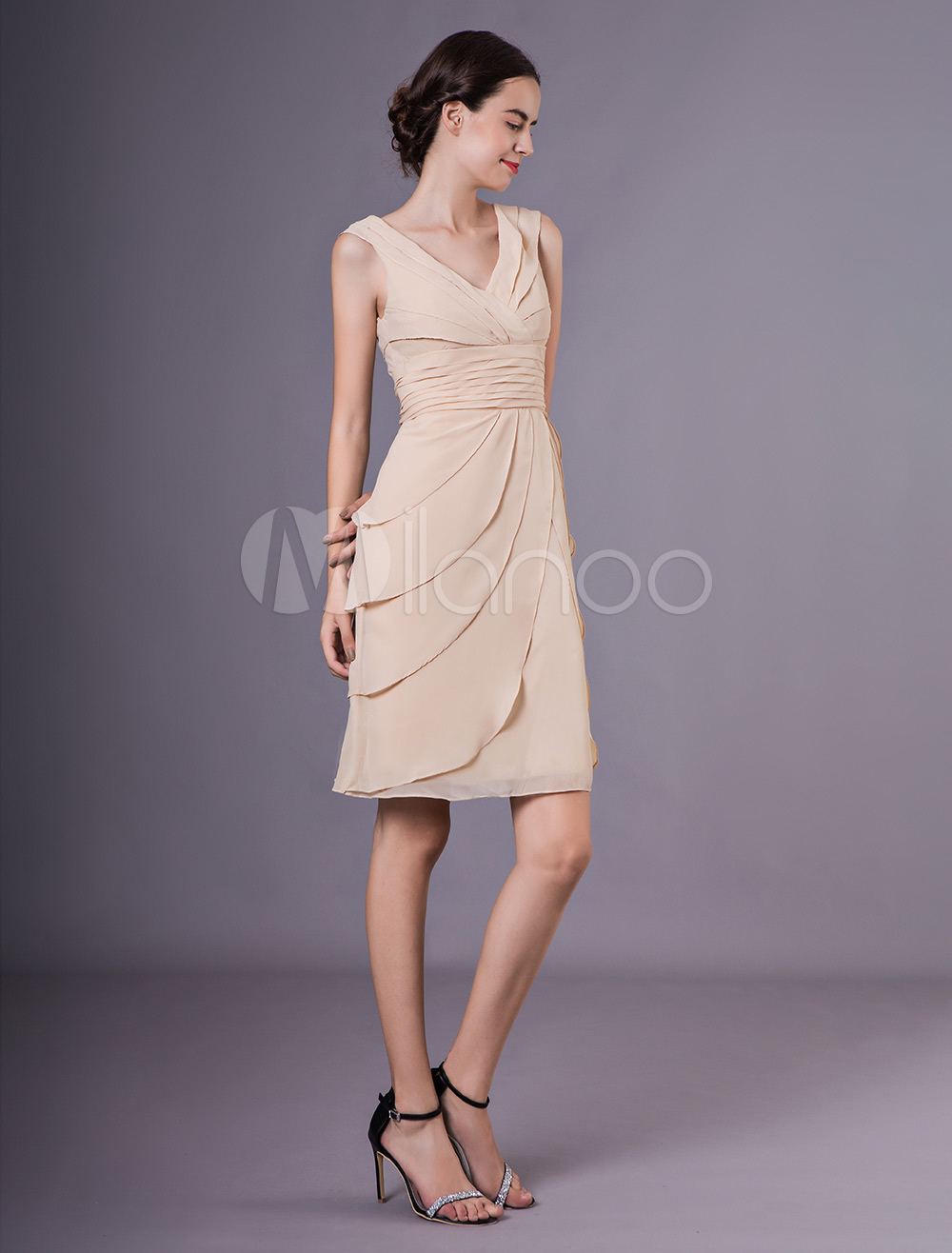 Robe empire en mousseline de soie à col en V et coupe trapèze Argent