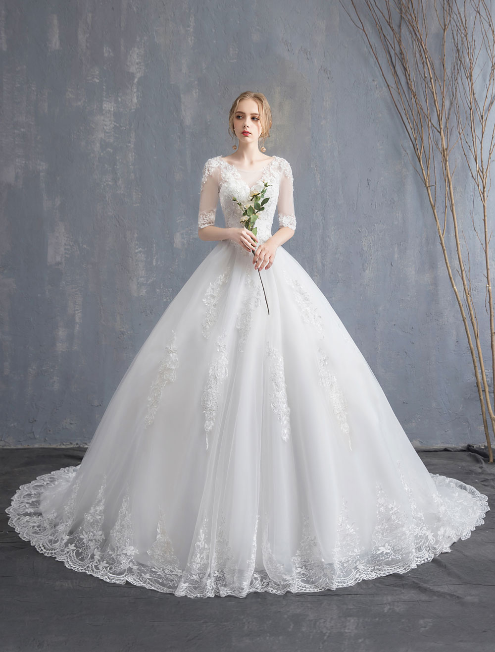 wedding dresses with sleeves and long train