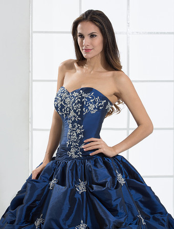 Robe mariée bustier broderie dos nu à laçage jupe à plis longueur au sol Robe de mariée