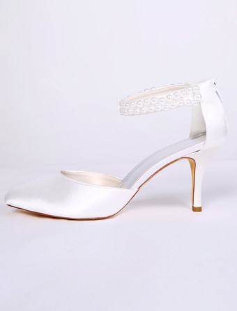 ホワイトウェディングシューズ　2025　サテン　ポインテッドトゥ　パール　アンクルストラップ　ブライダルシューズ　サテン　ハイヒール