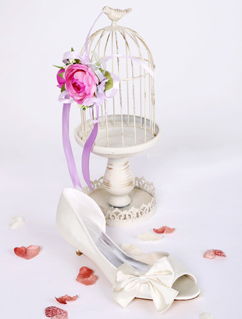 Chaussure de mariée en soie et satin avec noeud