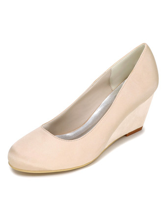 シャンパンカラーウェディングシューズ　ウェッジソール　絹織物　無地　エレガント　シンプル　