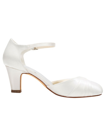 アイボリー　ブライドシューズ　ハイーヒール　ラウンド　プリーツ　アンクルストラップ　ウェディングシューズ