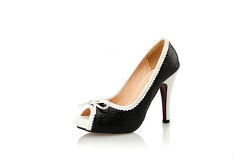 パンプス ゴブレット 合成素材 ピープトゥシューズ ホワイト スリップオン 10.5cm リボン シューズ エレガント パーティー キャバ 2次会 二次会 結婚式 ハイヒールシューズ オフィス レディース靴