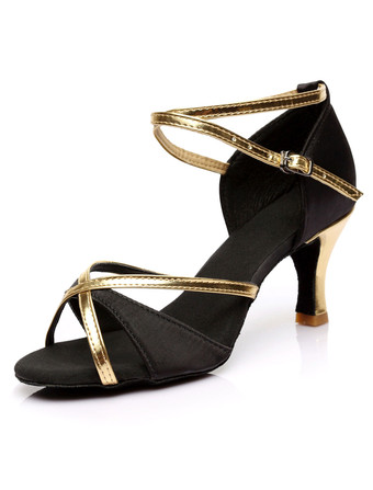 ブラック 女性ダンスシューズ　ラテンダンスシューズ　美脚　疲れにくい　社交ダンスシューズ　滑り防止　ゴブレット　ピープトゥ　