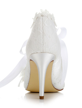 ブライダルシューズ　ホワイト　レース　ポインテッドトゥ　スティレットヒール　リボン　